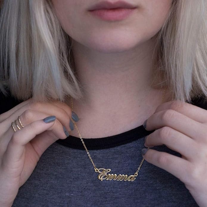 Name Necklace Personalized, Custom Made Nameplate Necklace Dainty Sterling Silver Gift for Mother Girlfriend MeMoShe